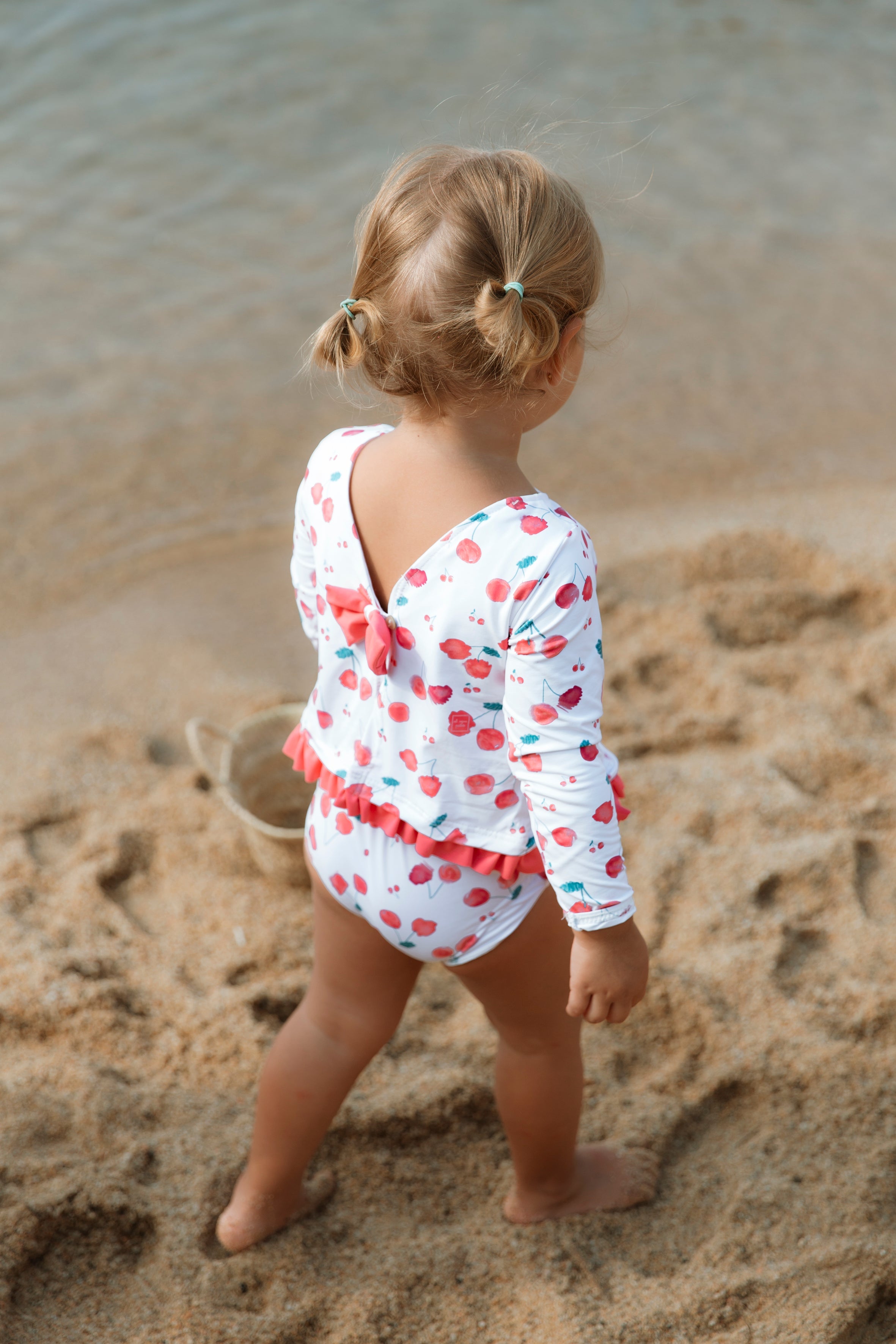 Camisetas para Niña: Casual y Baño