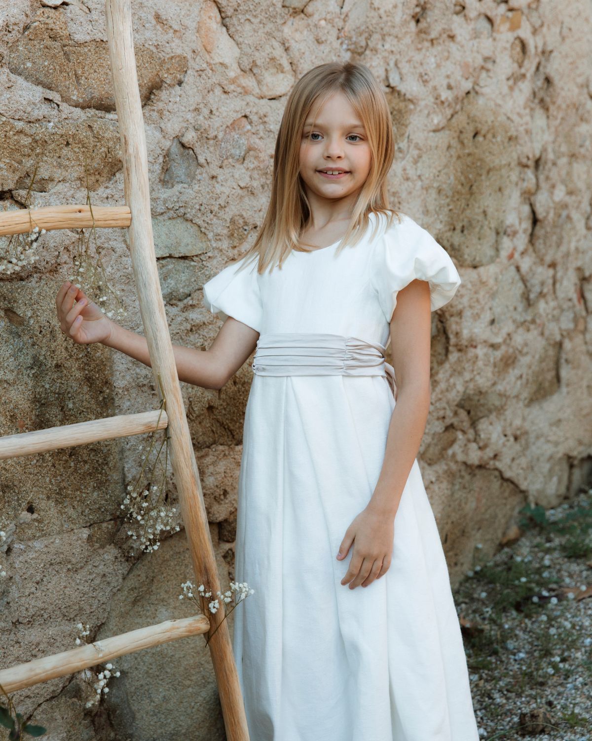 ABITO IN LINO PLISSETTATO CON MANICHE A SBUFFO