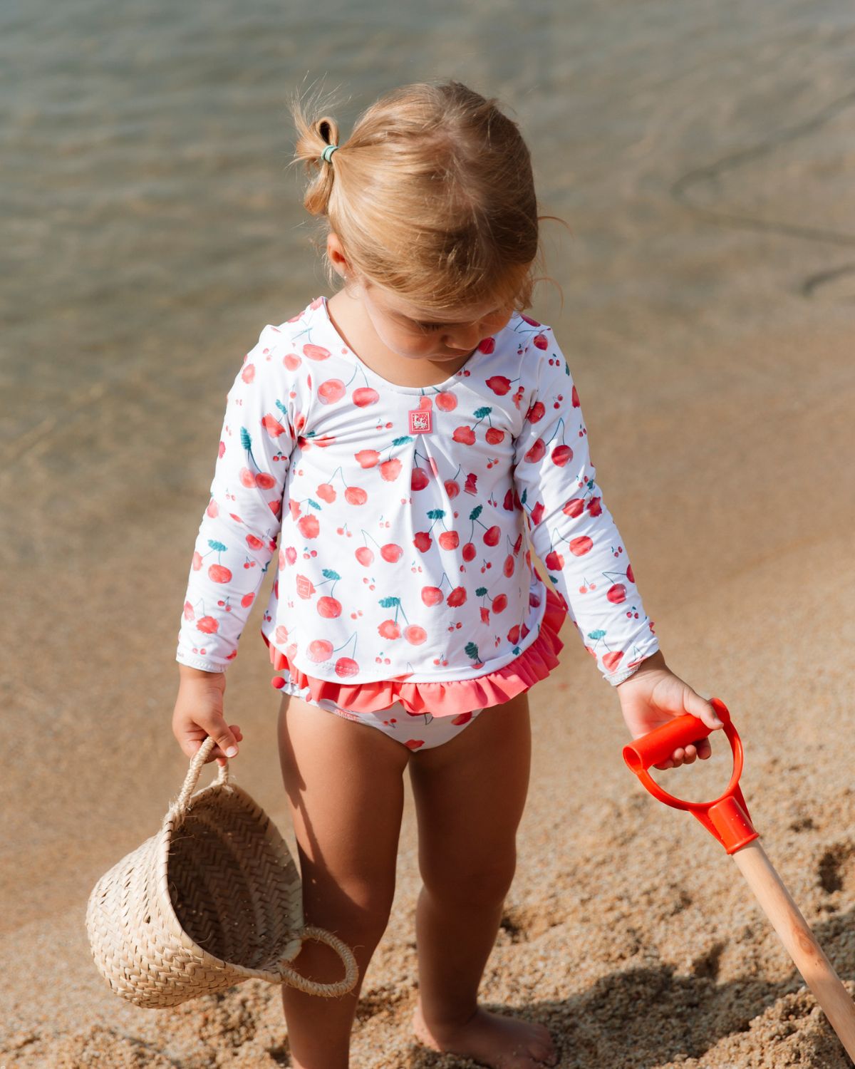 CAMISETA NIÑA M/L CEREZAS