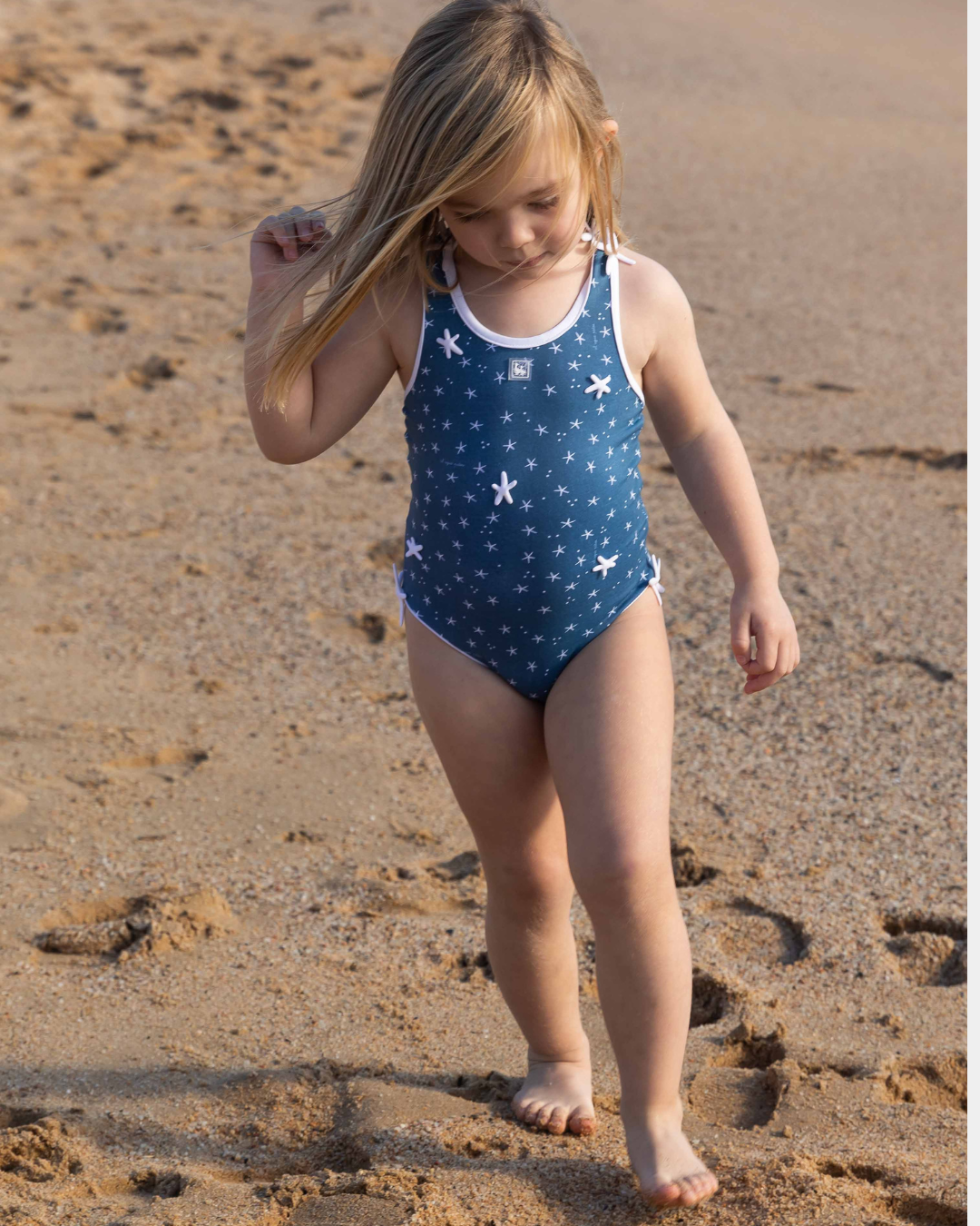 BAÑADOR NIÑA ESTELA